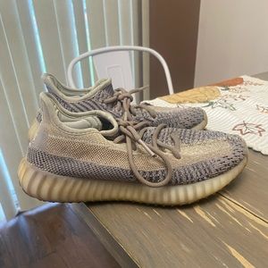 Yeezy size 6 used